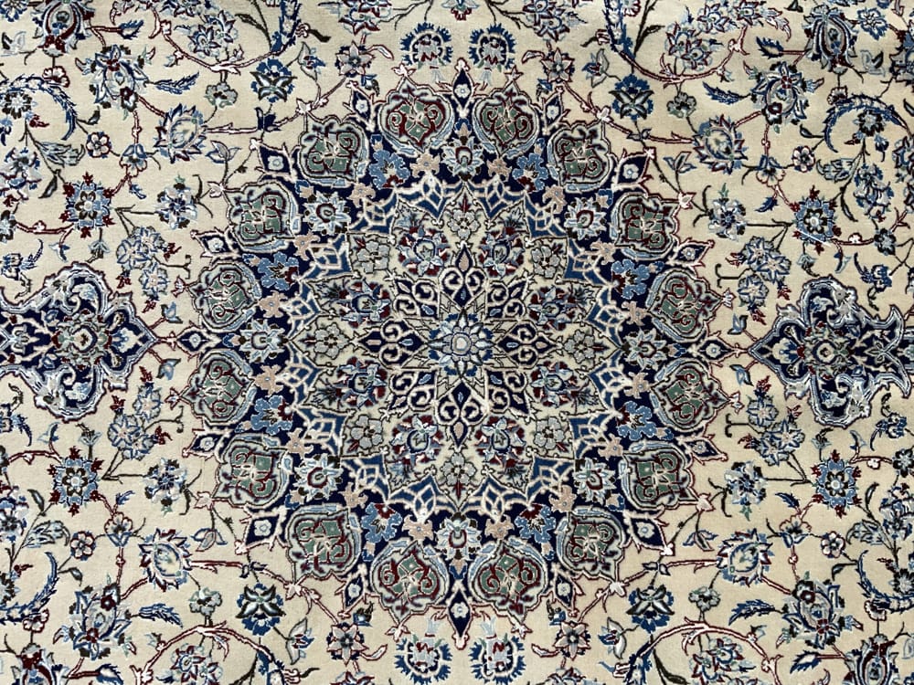 Rug# 10127, Vintage 6LA Nain , c.1970, Shahabbassi Medallion design, wool & silk pile, Pahlavi era, 800k KPSQM, immaculate, Persia, size 405x301 cm (5)