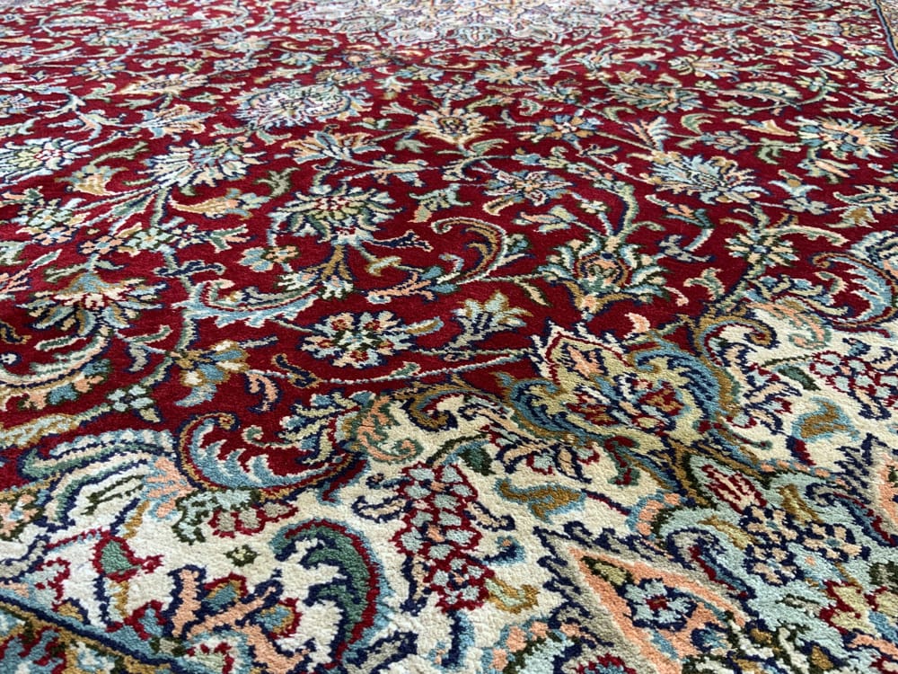 Rug# 31206, Fine Srinagar, 100% silk pile on a cotton warp and weft, Classic Safavid floral, , Kashmir , India, Size 190x124 cm (6)