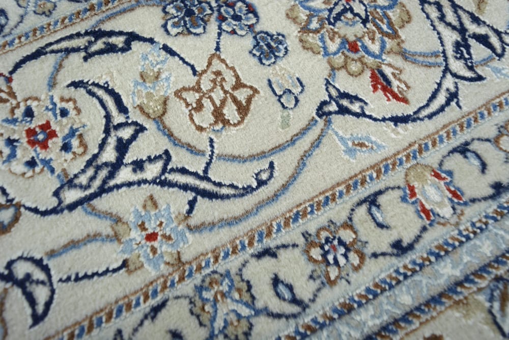 Rug# 49870, Superfine 6LA Nain, wool and silk pile, corner and Medallion Safavid design, size 253x161 cm (10)