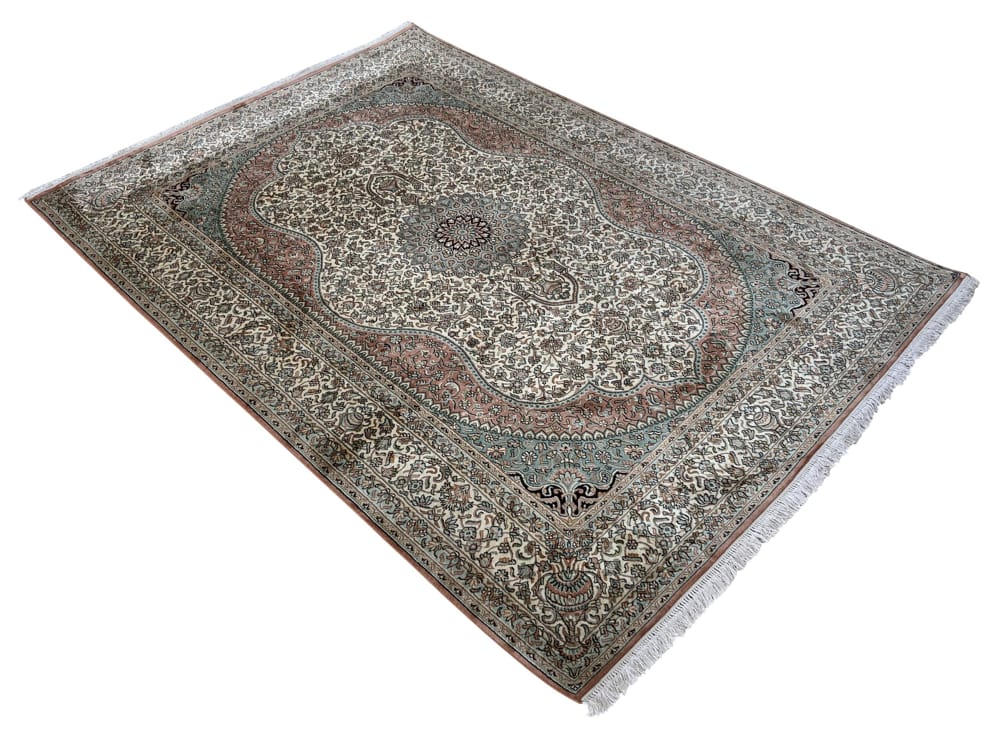Rug# 31221, Fine Srinagar, 100% silk pile on a cotton warp and weft, Classic Safavid floral, , Kashmir , India, Size240x173 cm (2)