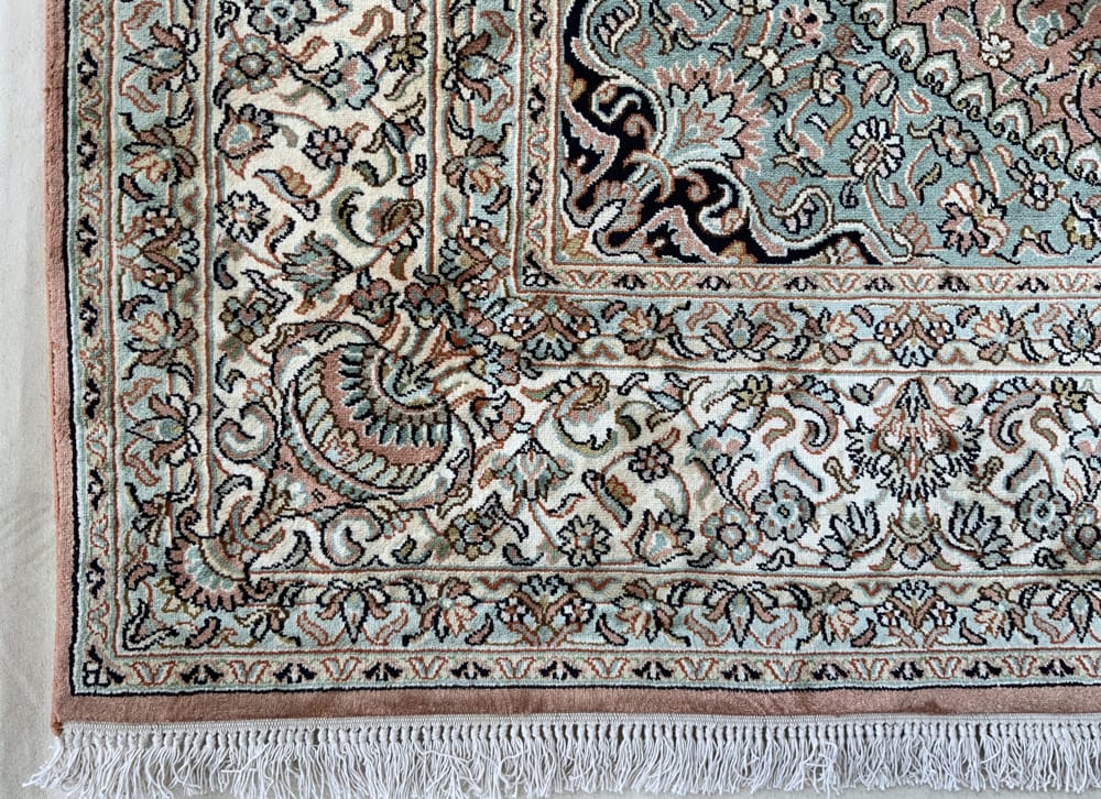 Rug# 31221, Fine Srinagar, 100% silk pile on a cotton warp and weft, Classic Safavid floral, , Kashmir , India, Size240x173 cm (4)