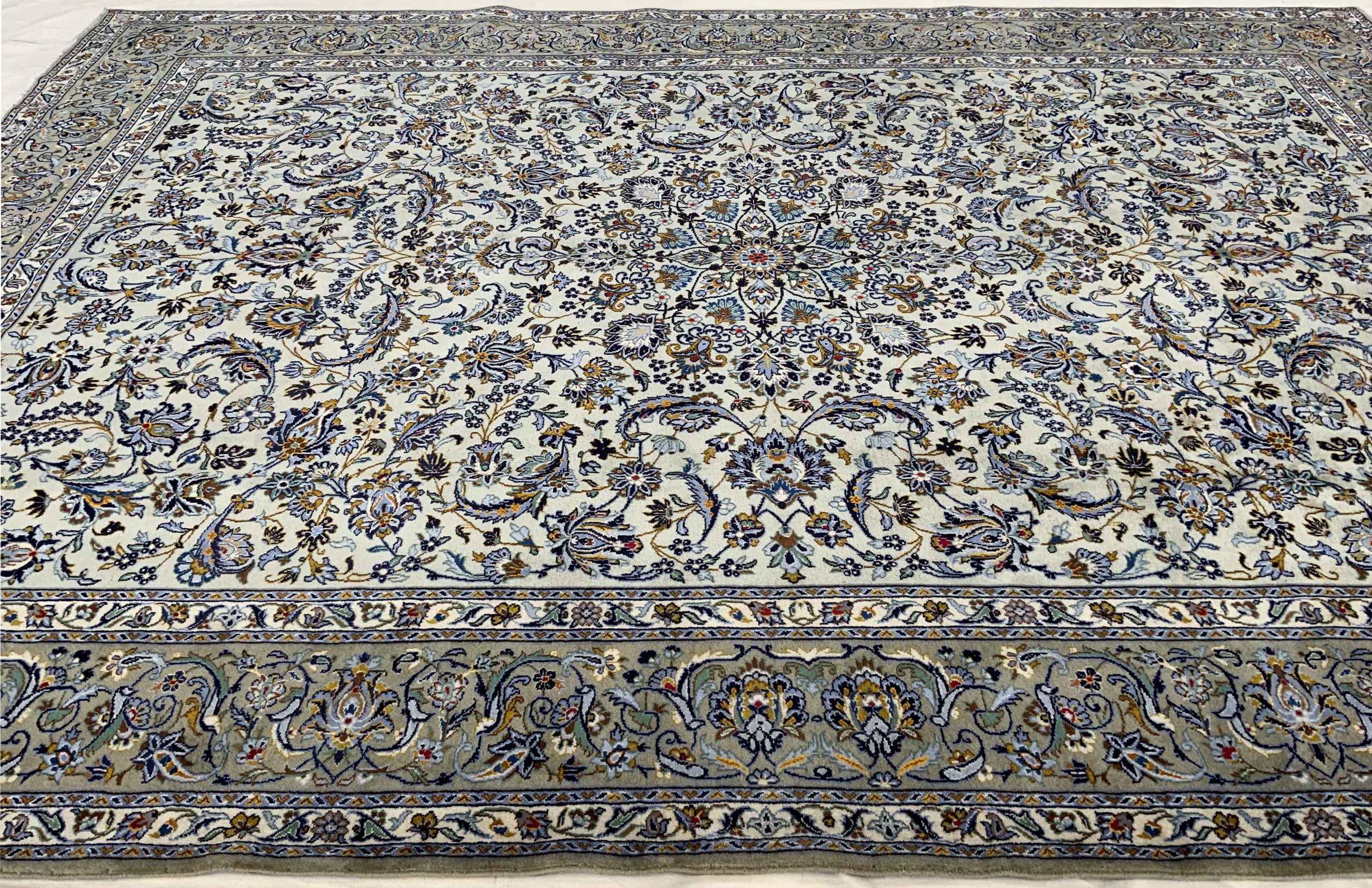Rug#10420, Persian Kashan, circa 1960, fine wool pile, rare design, very durable, Persia, size 385x290 cm (3)