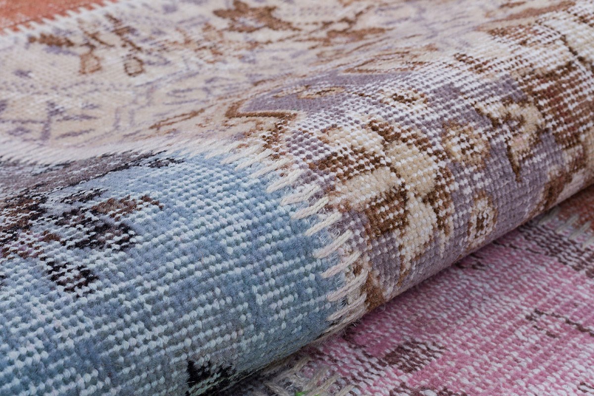 Rug# 73196, Vintage fragments custom-made in to a modern rug, Turkey, 230x160 cm (3)