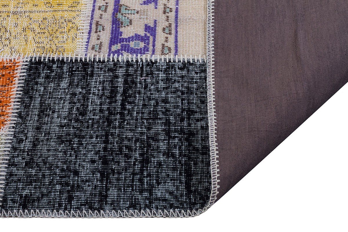 Rug# 73196, Vintage fragments custom-made in to a modern rug, Turkey, 230x160 cm (4)