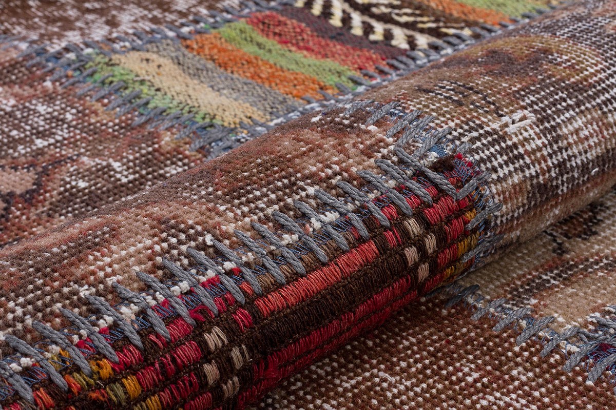 Rug# 73426, Vintage fragments custom-made in to a modern rug, Turkey, 230x160 cm (4)